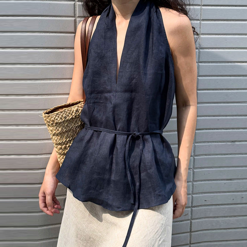 Stylish And Minimalist Sleeveless Top For Women